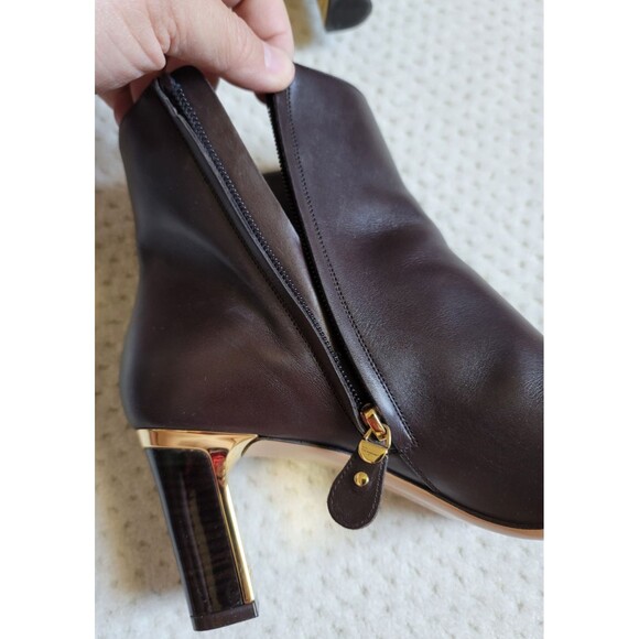 EUC Ferragamo Tinetta womens Brown Calf leather ankle boots 3" heel, 8.5 Italy - Picture 4 of 12